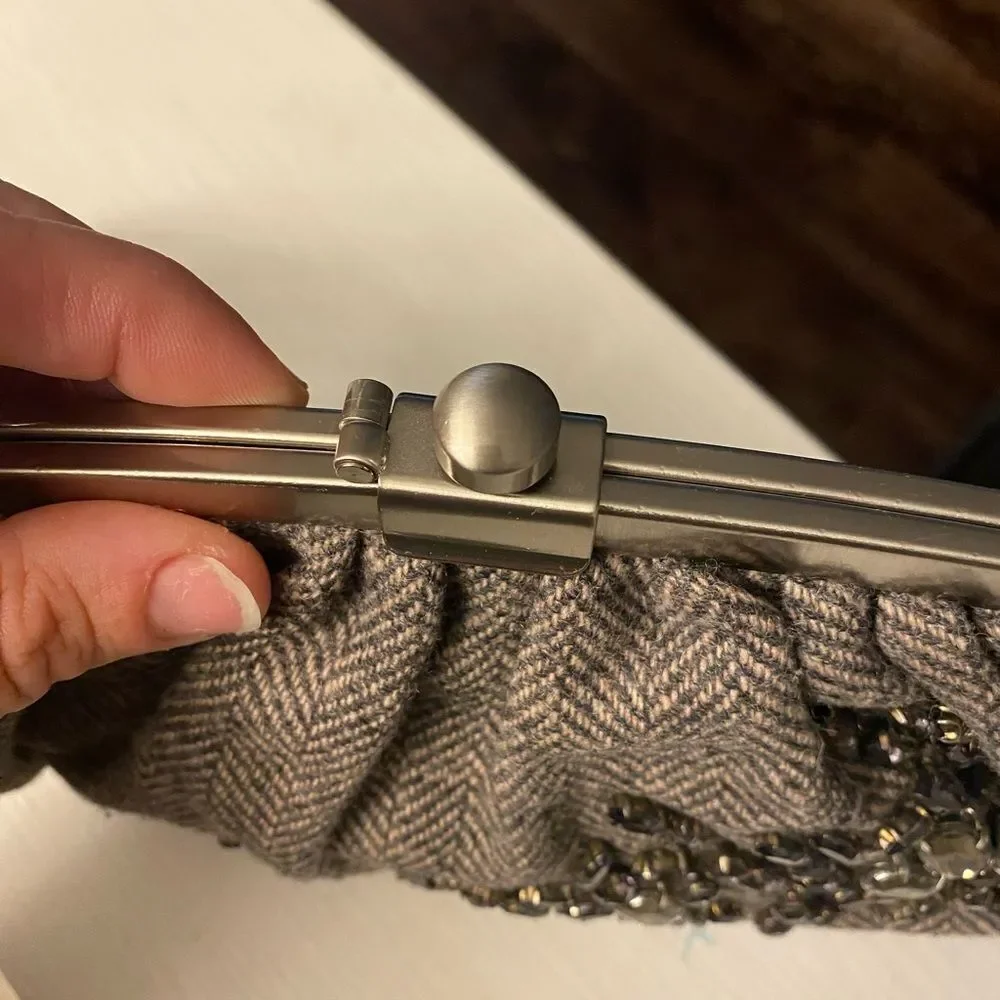 Kenneth Cole Woman’s Wristlet, tweed and beaded!